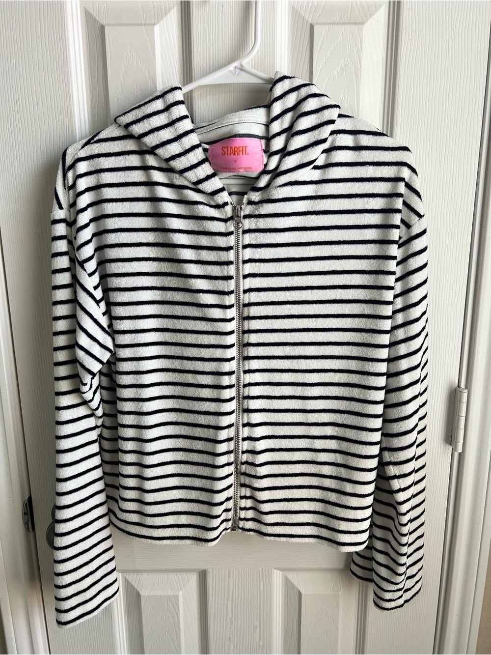 Starfit Black & White Striped Zip-Up Hoodie